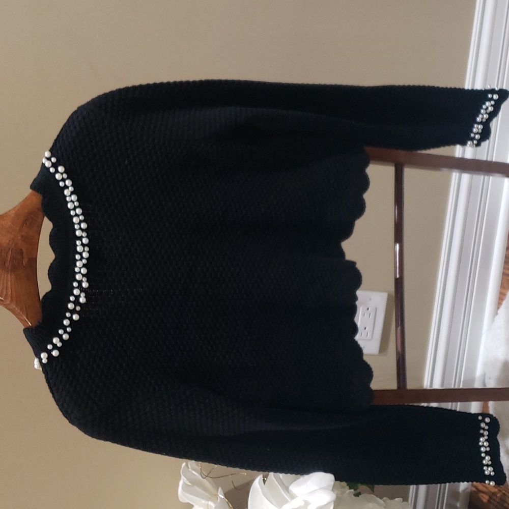 Nwt medium House of Harlow black sweater with pearls - Picture 8 of 15